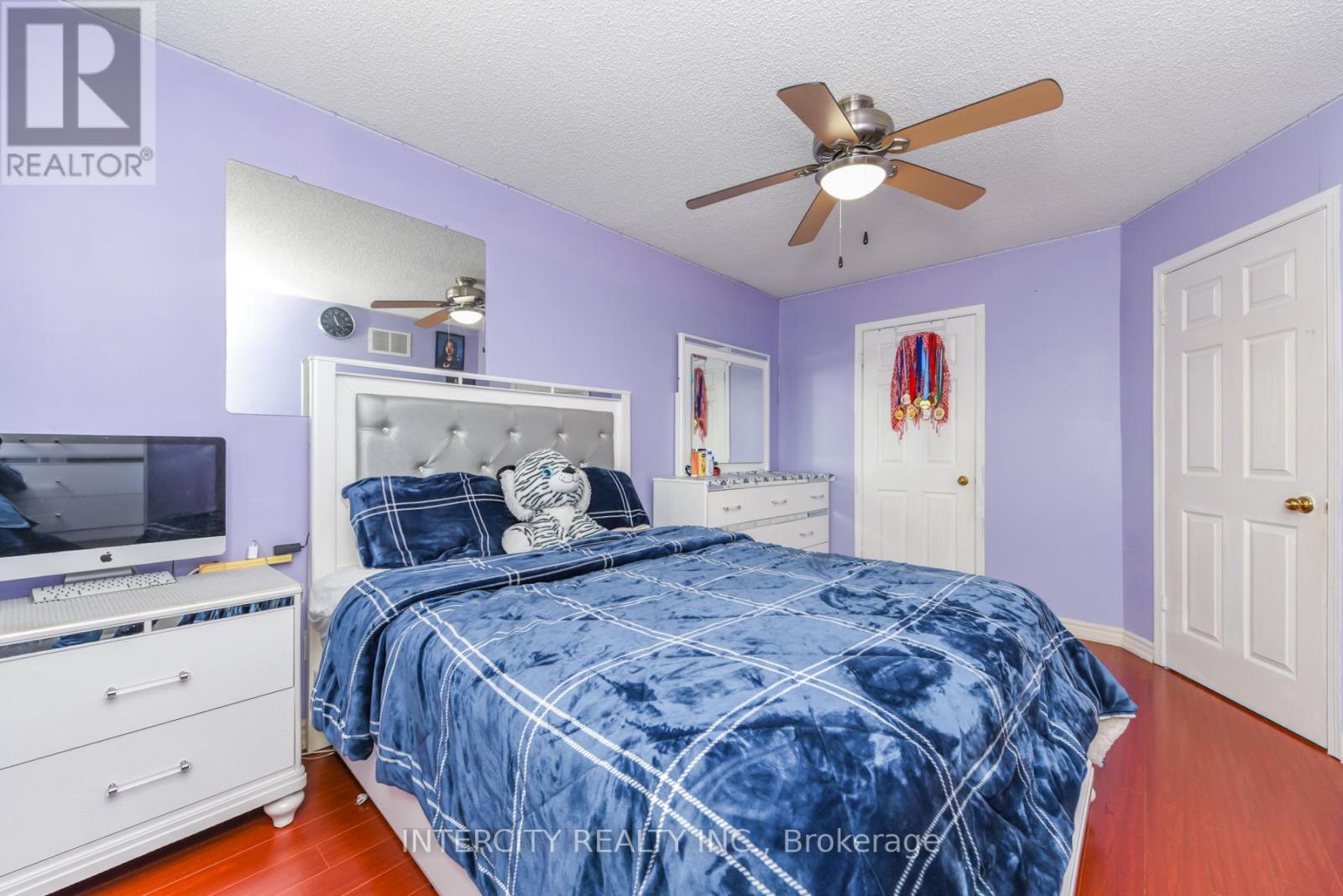 7140 Dalewood Drive, Mississauga, Ontario  L4T 4E9 - Photo 36 - W12977116