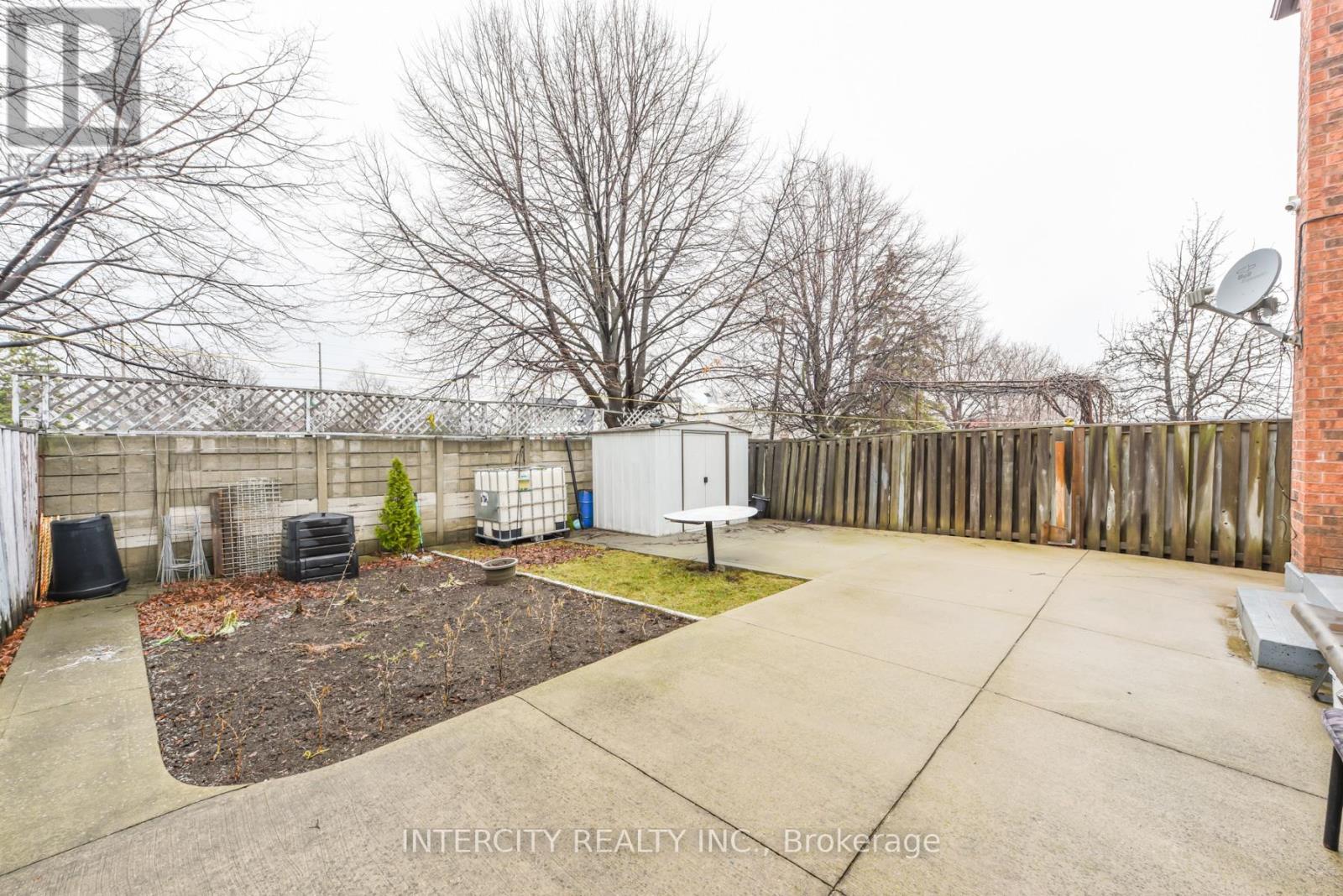 7140 Dalewood Drive, Mississauga, Ontario  L4T 4E9 - Photo 48 - W12977116