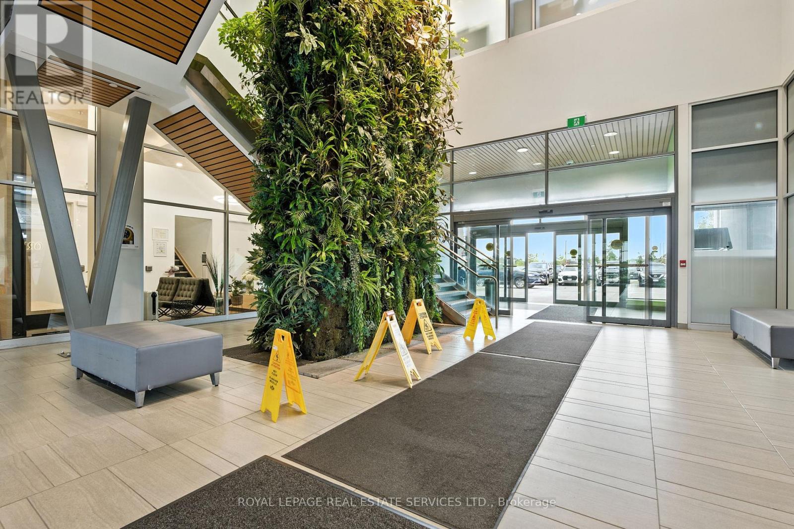 419 A - 3075 Hospital Gate, Oakville, Ontario  L6M 1M1 - Photo 4 - W12977122