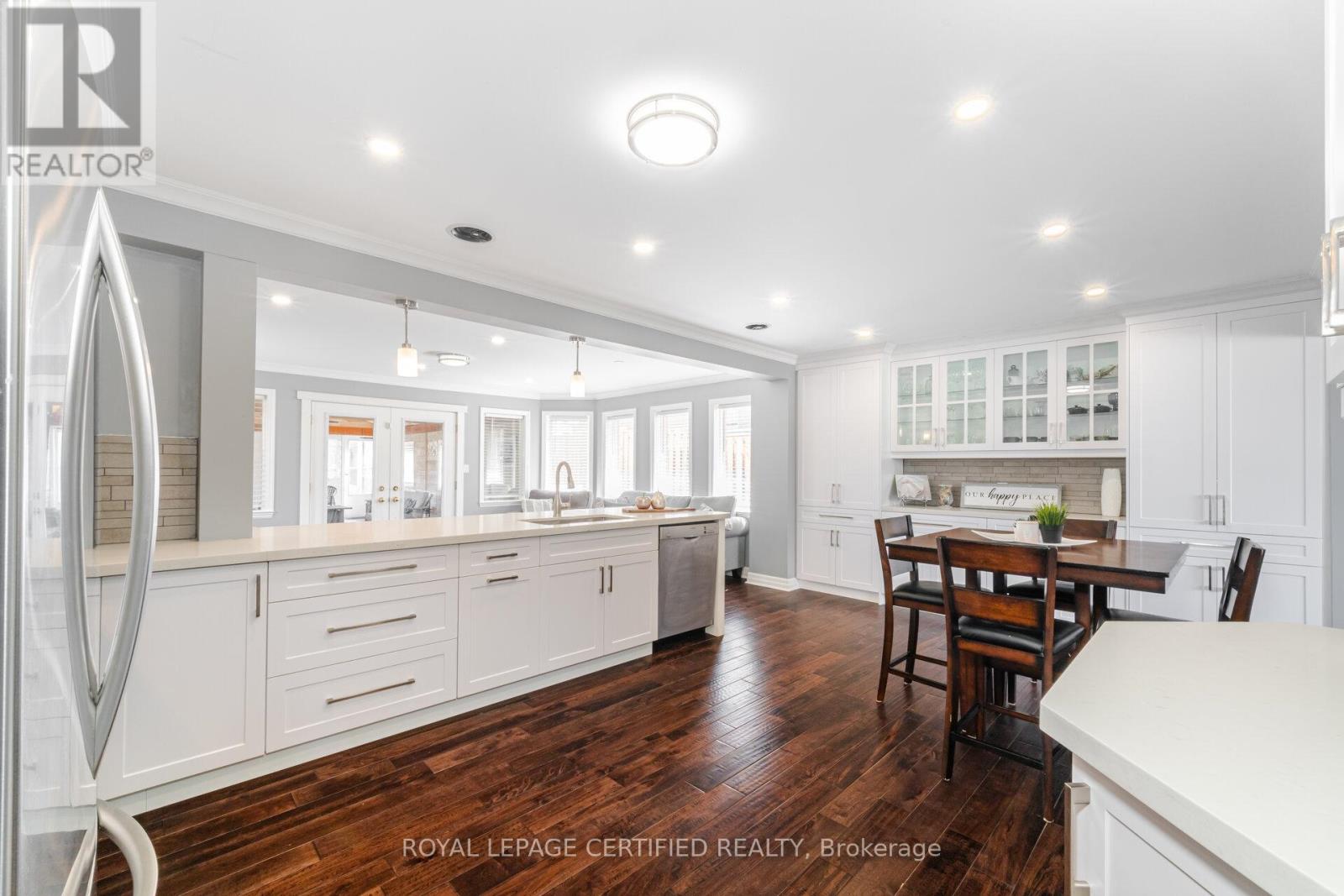 5 Stockman Crescent, Halton Hills, Ontario  L7G 1J5 - Photo 10 - W12977158