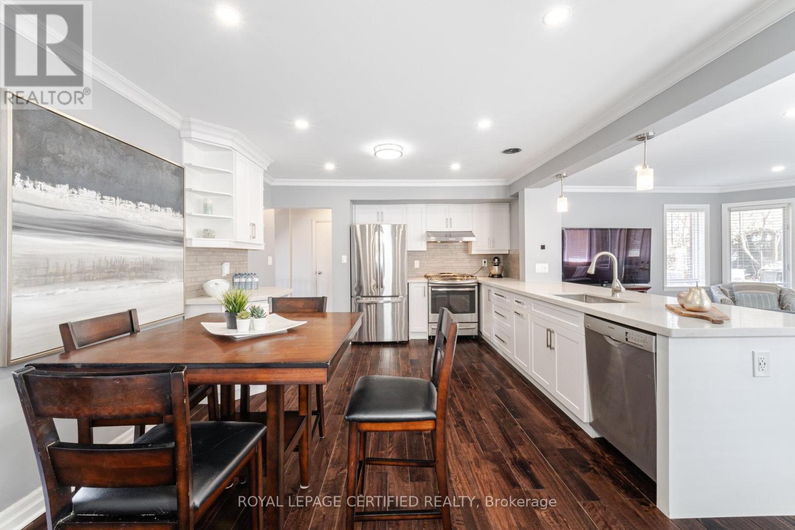 5 Stockman Crescent, Halton Hills, Ontario  L7G 1J5 - Photo 7 - W12977158