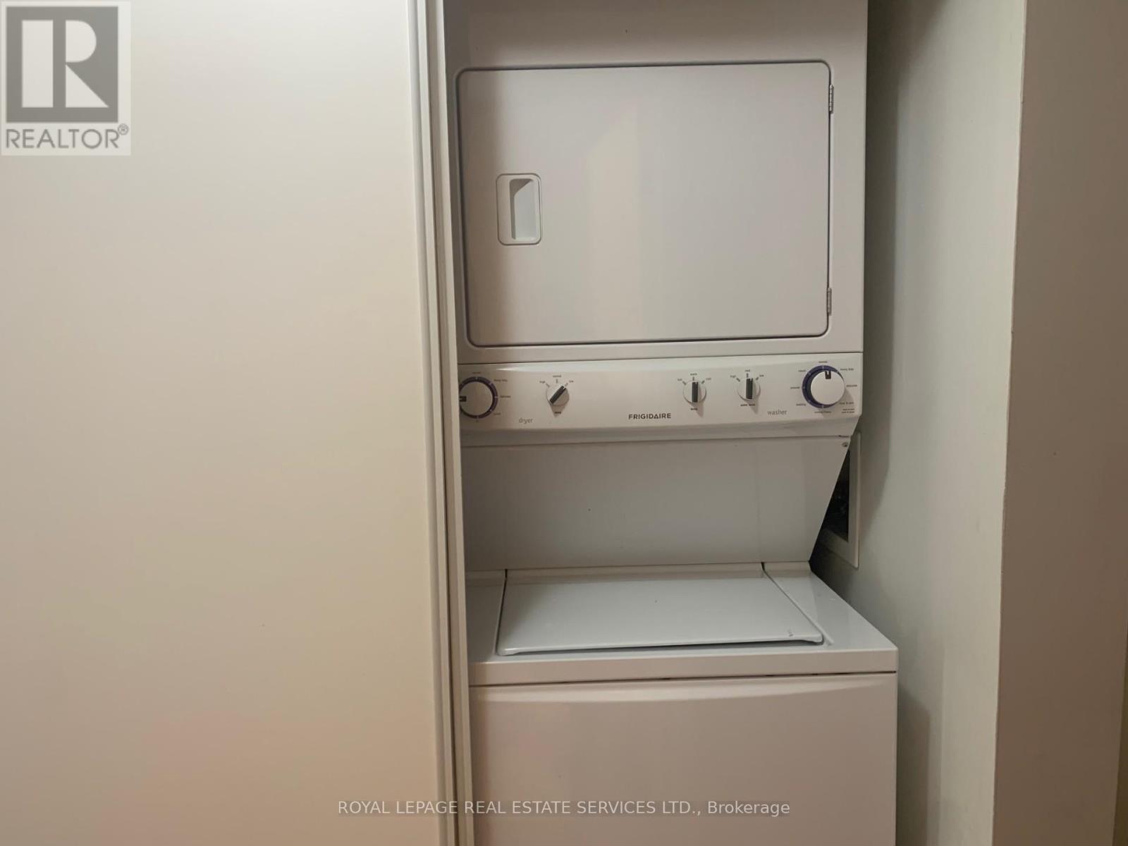 24 - 871 Wilson Avenue, Toronto, Ontario  M3K 1E6 - Photo 9 - W12977168