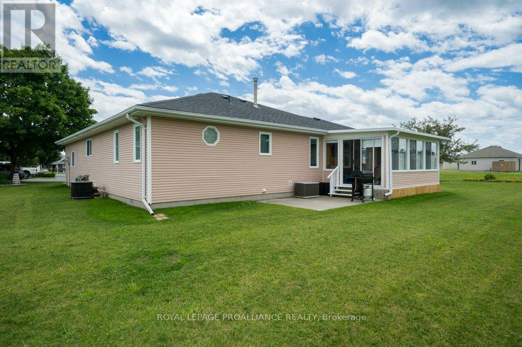 9 Quaker Court, Prince Edward County, Ontario  K0K 3L0 - Photo 30 - X12775292