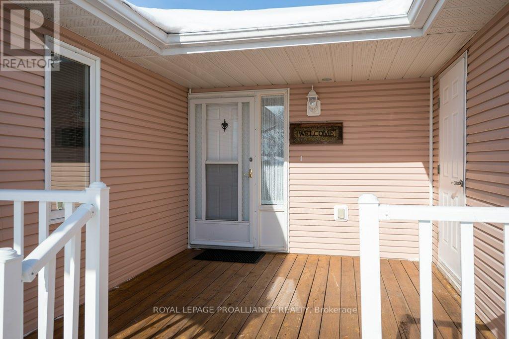 9 Quaker Court, Prince Edward County, Ontario  K0K 3L0 - Photo 3 - X12775292