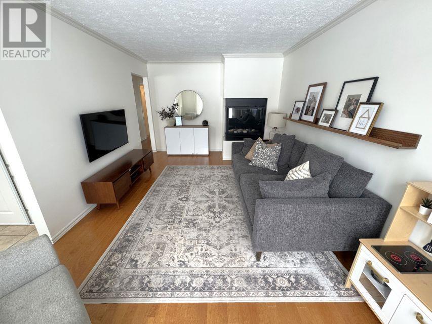 43 Bennett Dr, Elliot Lake, Ontario  P5A 2T3 - Photo 4 - SM260658