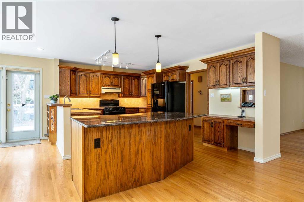 3316 24 Street NW, Calgary, Alberta  T2M 3Z7 - Photo 12 - A2298013