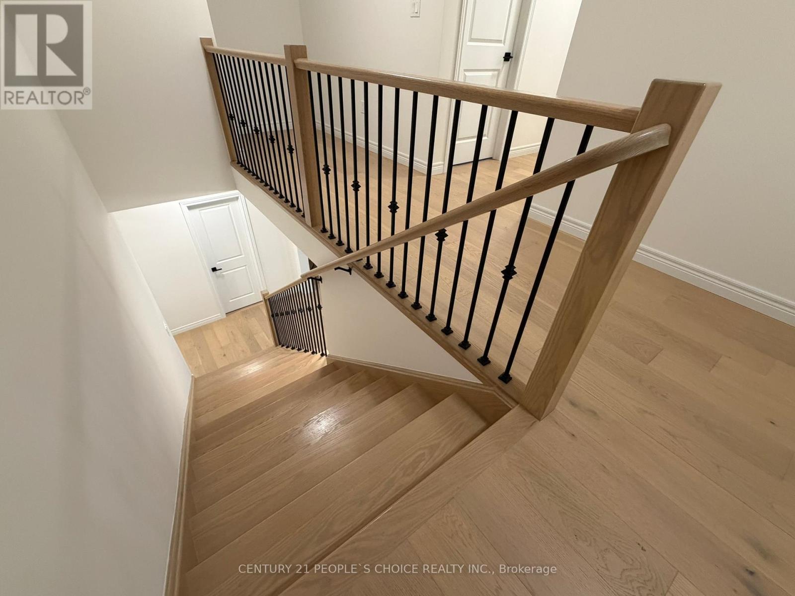 520 Anton Crescent, Kitchener, Ontario  N2R 0T8 - Photo 24 - X12976818