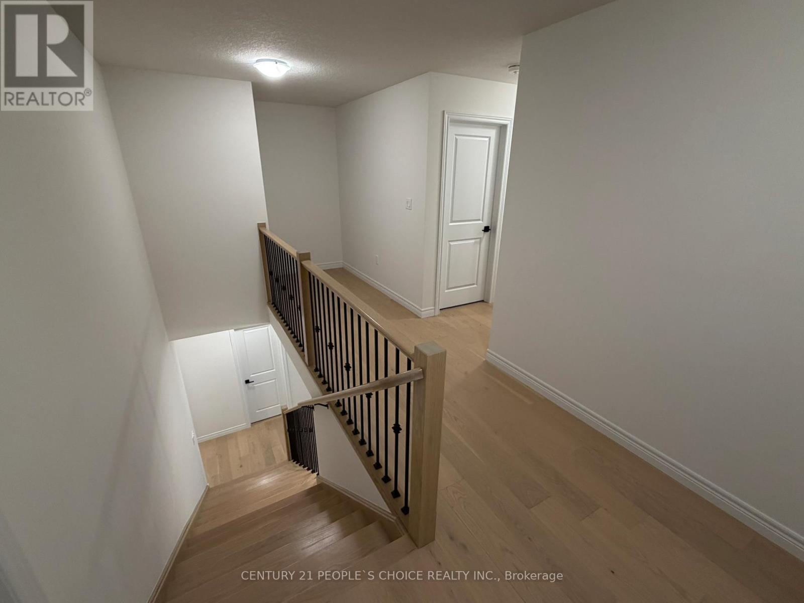 520 Anton Crescent, Kitchener, Ontario  N2R 0T8 - Photo 27 - X12976818