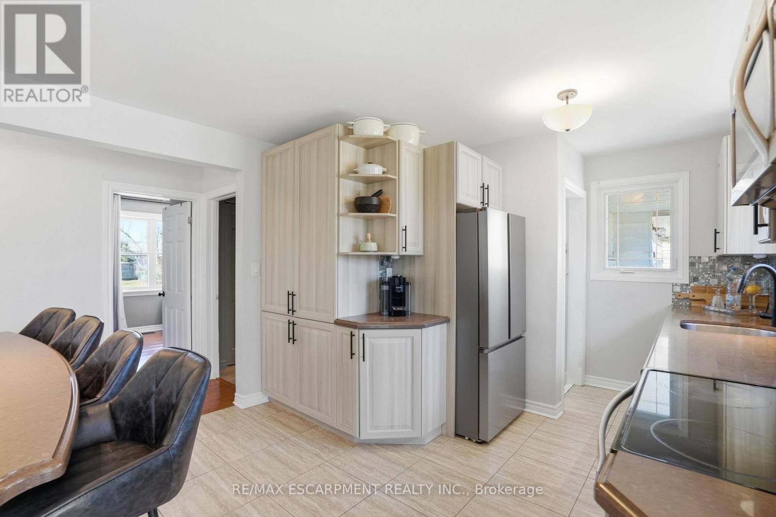 208 Seneca Avenue, Hamilton, Ontario  L9B 1M2 - Photo 22 - X12976846