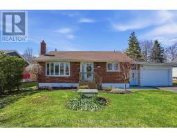 208 SENECA AVENUE, Hamilton, Ontario