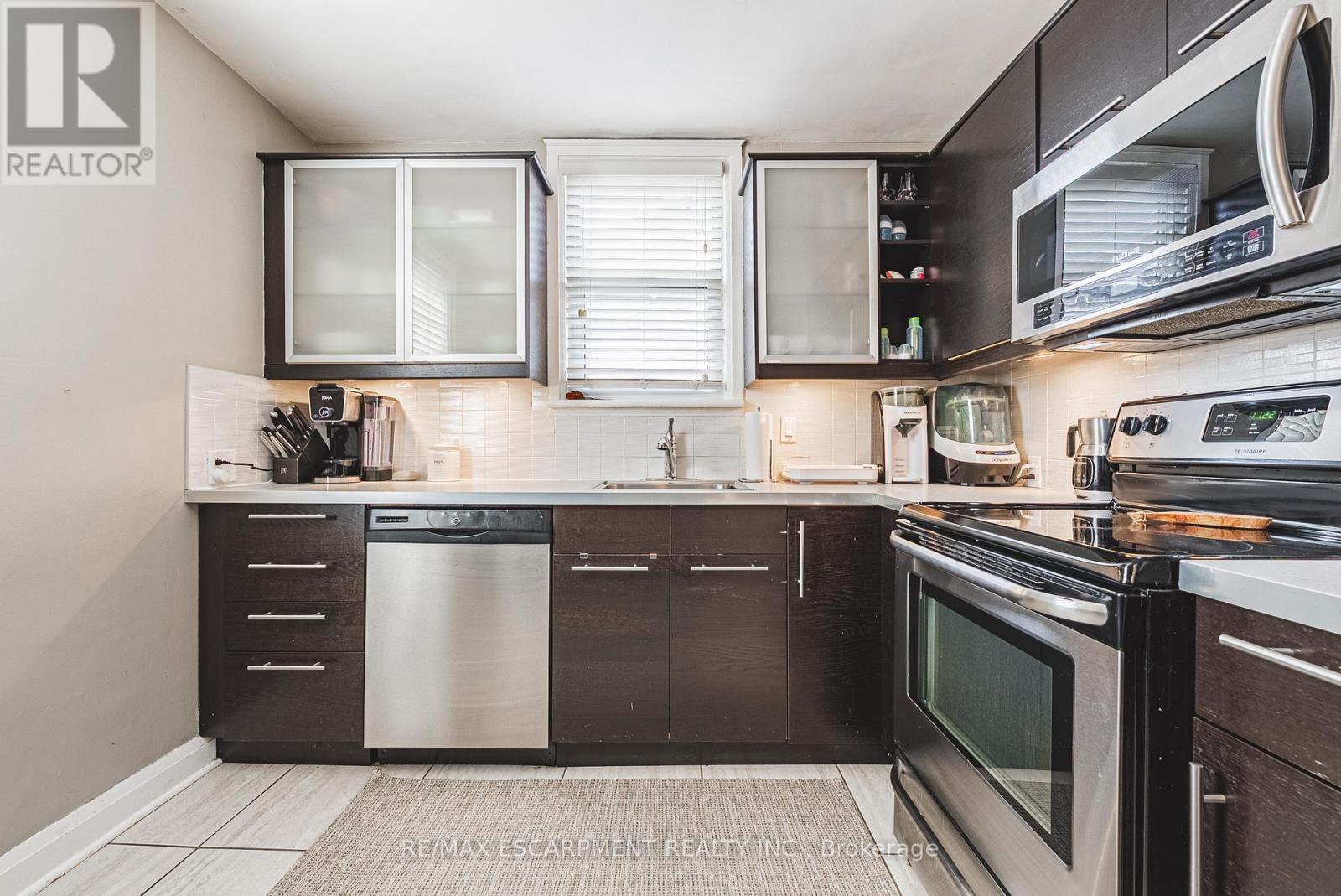 239 Rosewood Road, Hamilton, Ontario  L8K 3J5 - Photo 12 - X12976948