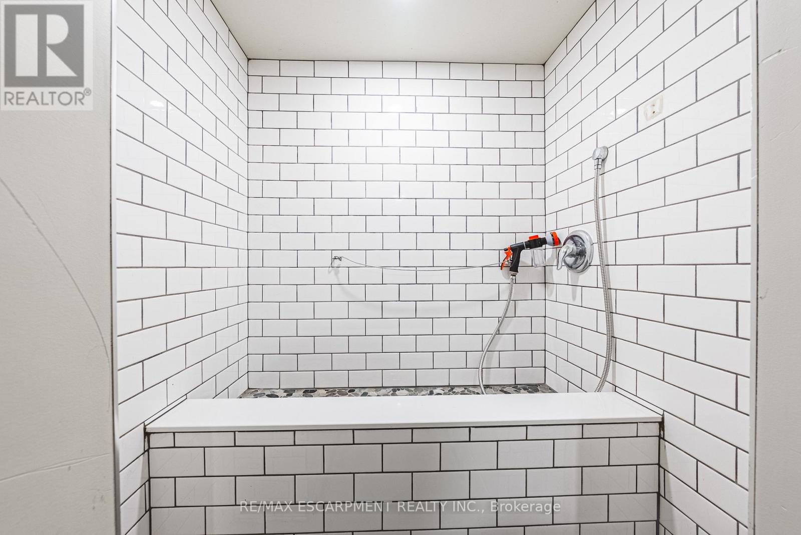 239 Rosewood Road, Hamilton, Ontario  L8K 3J5 - Photo 23 - X12976948