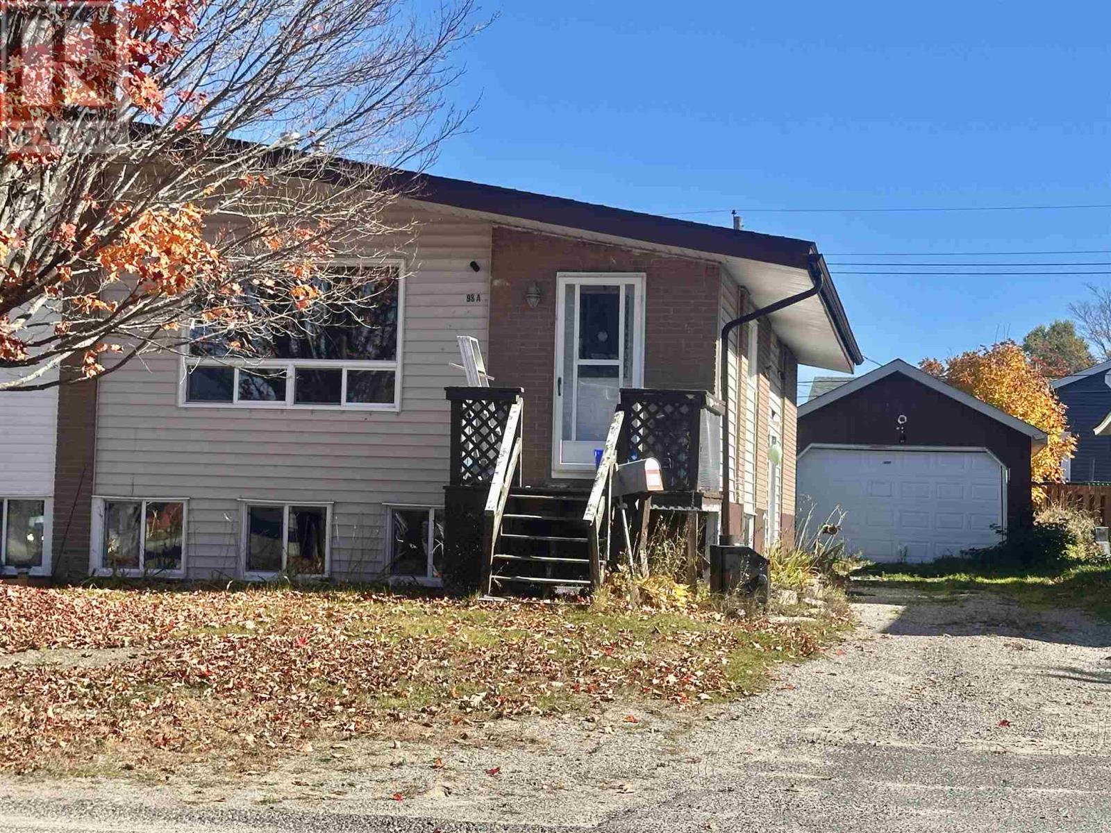 98a Axmith Ave, Elliot Lake, Ontario  P5A 1B8 - Photo 1 - SM260656