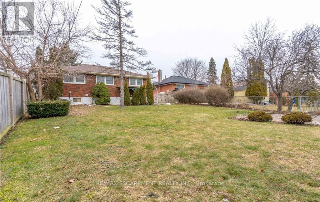 1 - 9 West 22nd Street, Hamilton, Ontario  L9C 4N4 - Photo 13 - X12977164