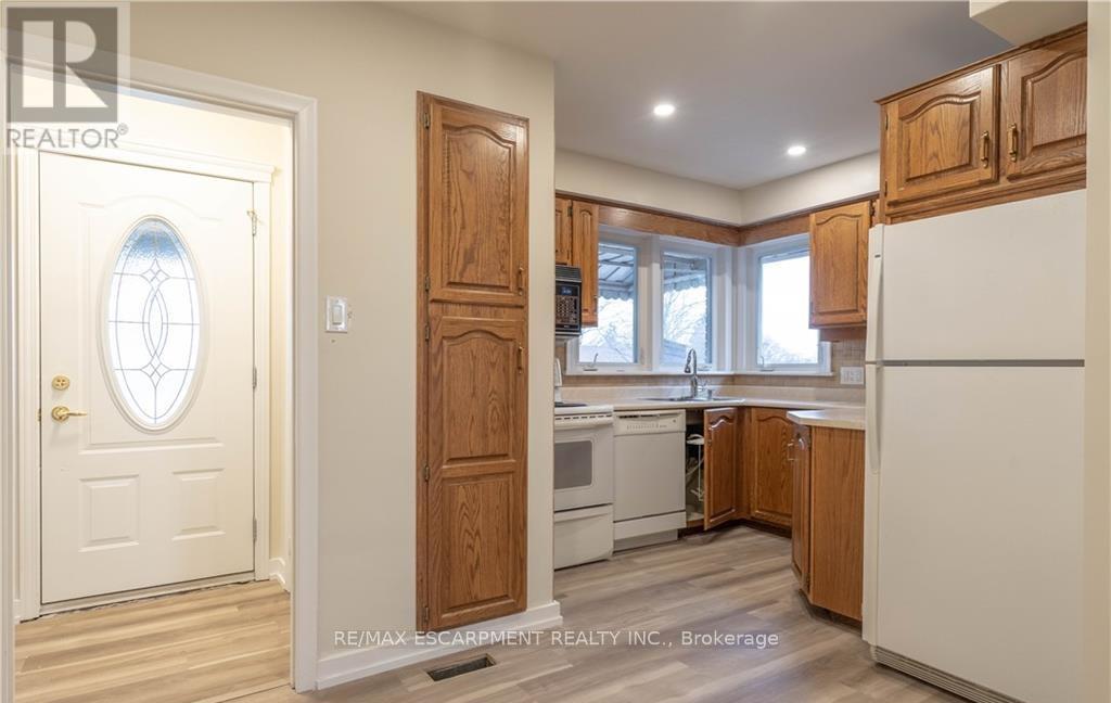 1 - 9 West 22nd Street, Hamilton, Ontario  L9C 4N4 - Photo 2 - X12977164