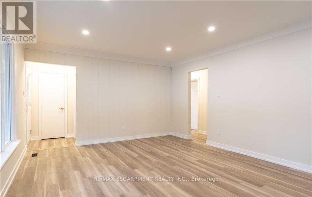 1 - 9 West 22nd Street, Hamilton, Ontario  L9C 4N4 - Photo 8 - X12977164