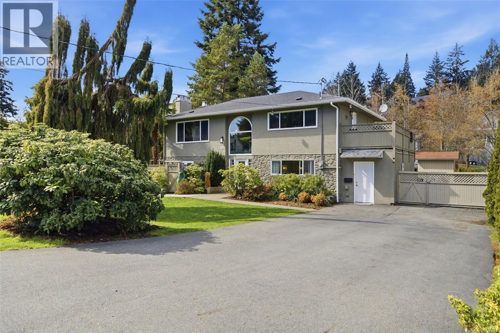 550 Phelps Ave, Langford, British Columbia  V9B 3H7 - Photo 2 - 1026612