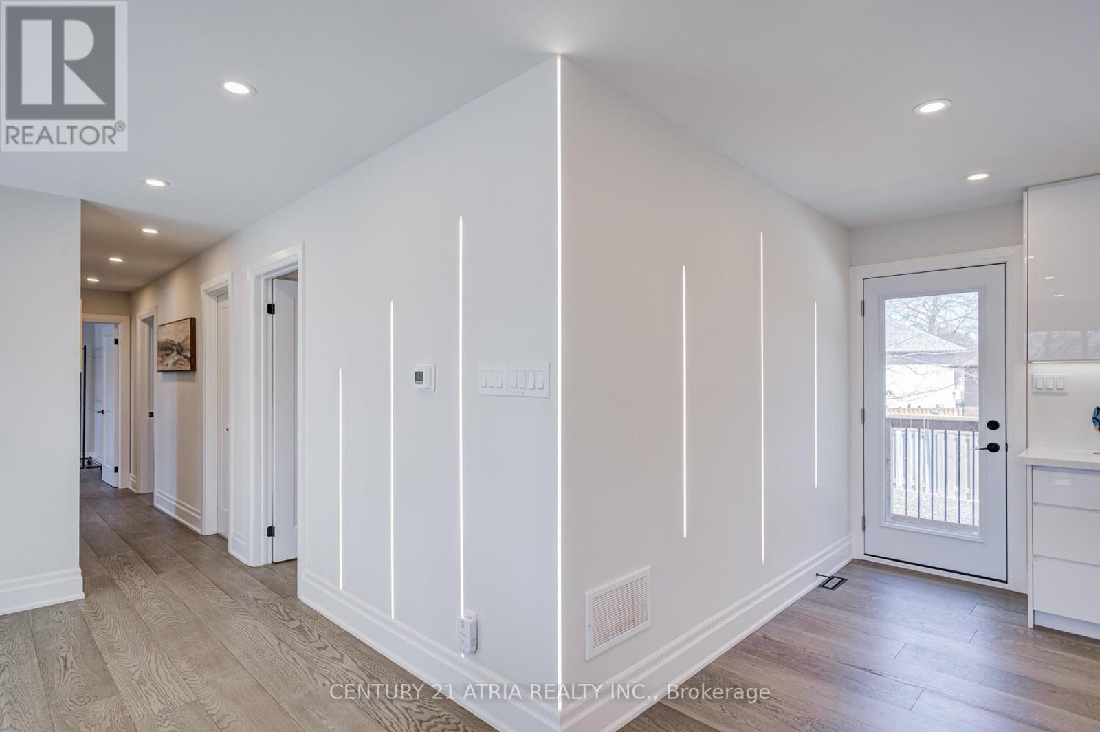 31 Sir Caradoc Place, Markham, Ontario  L3P 2X5 - Photo 17 - N12956928