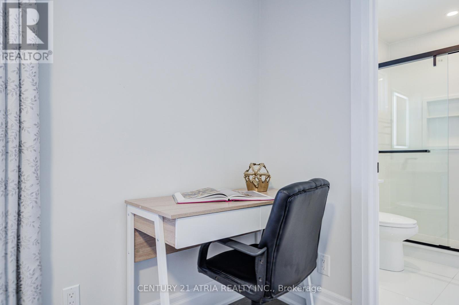 31 Sir Caradoc Place, Markham, Ontario  L3P 2X5 - Photo 27 - N12956928