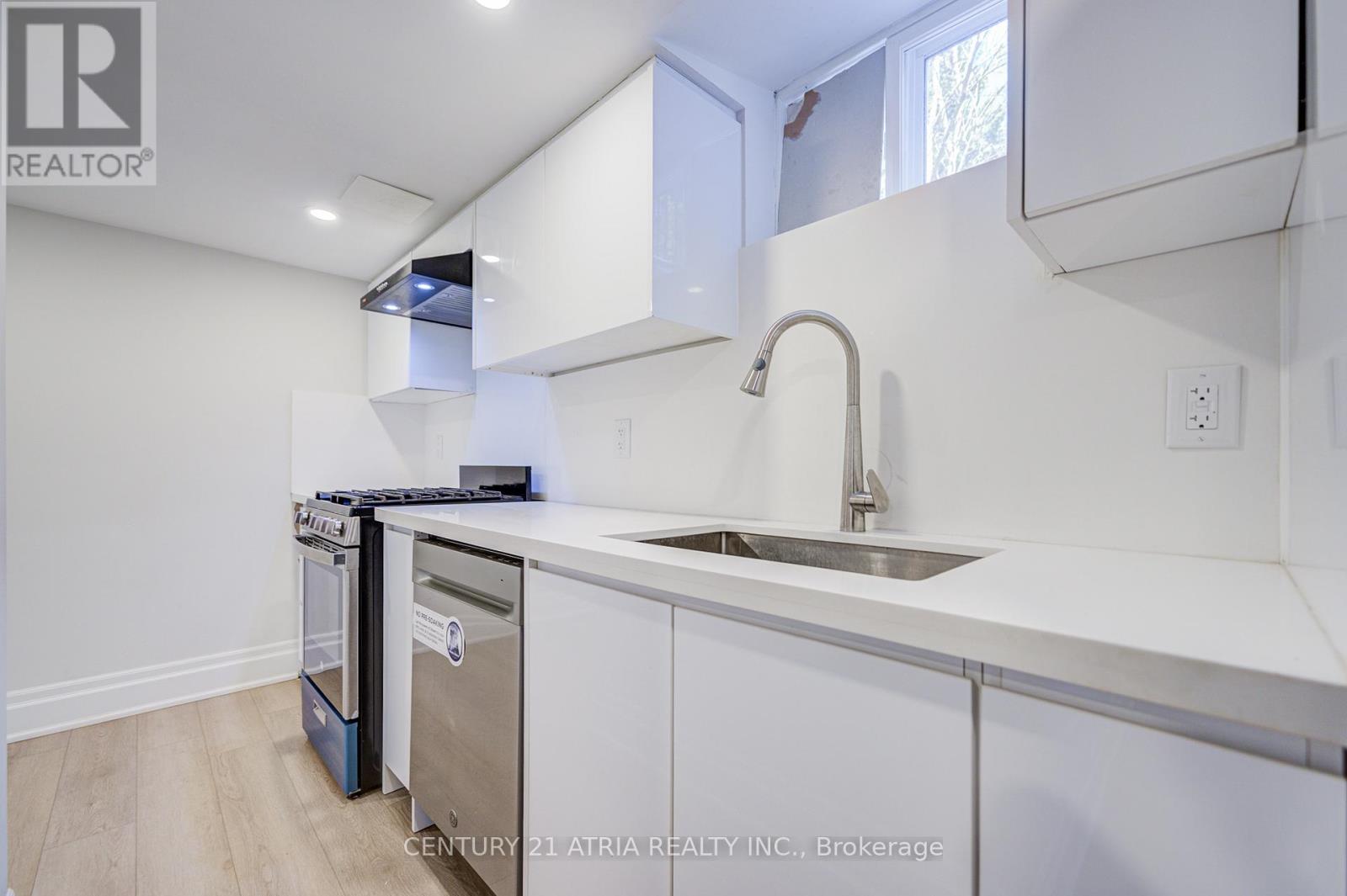 31 Sir Caradoc Place, Markham, Ontario  L3P 2X5 - Photo 37 - N12956928