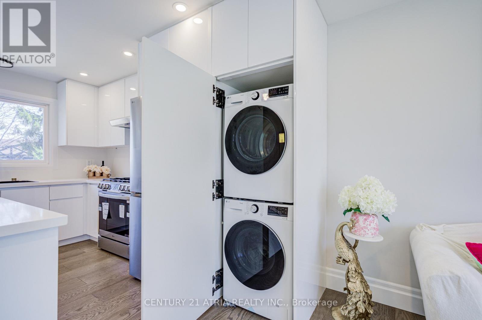 31 Sir Caradoc Place, Markham, Ontario  L3P 2X5 - Photo 47 - N12956928