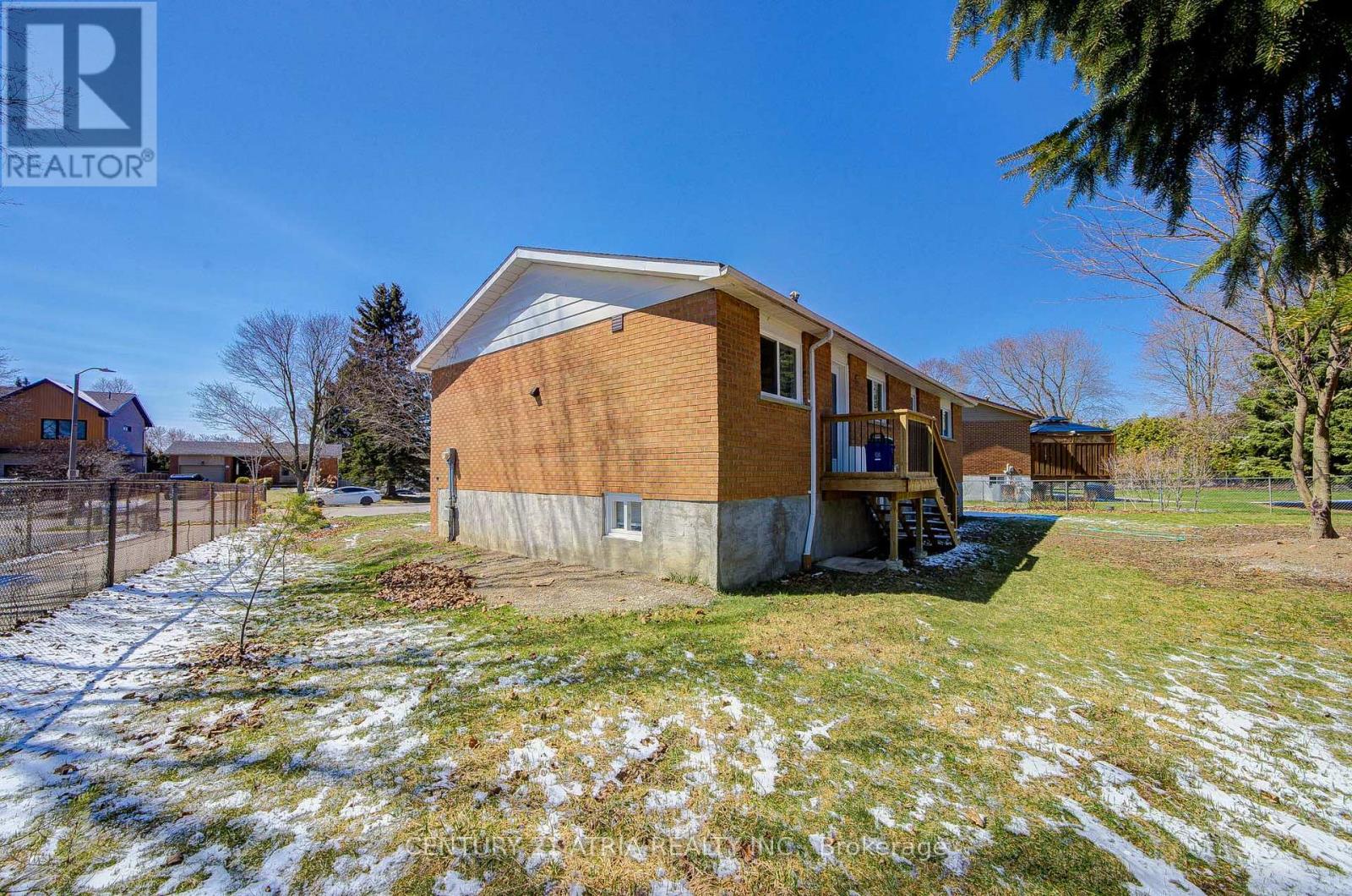 31 Sir Caradoc Place, Markham, Ontario  L3P 2X5 - Photo 49 - N12956928