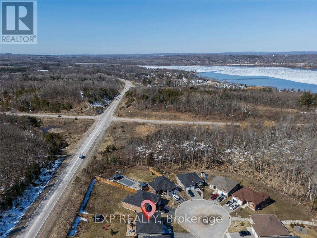 51 Hunter Avenue, Tay, Ontario  L0K 2A0 - Photo 45 - S12975932