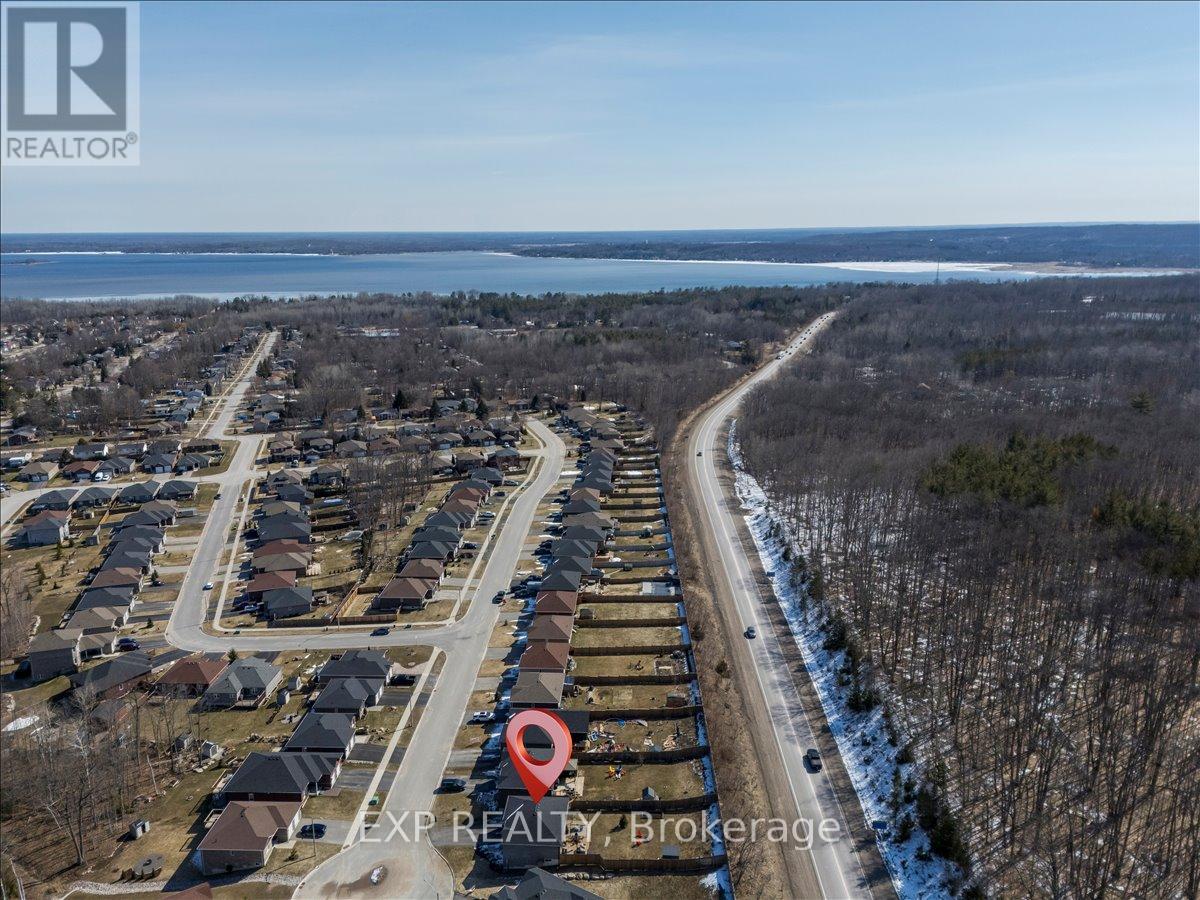 51 Hunter Avenue, Tay, Ontario  L0K 2A0 - Photo 48 - S12975932