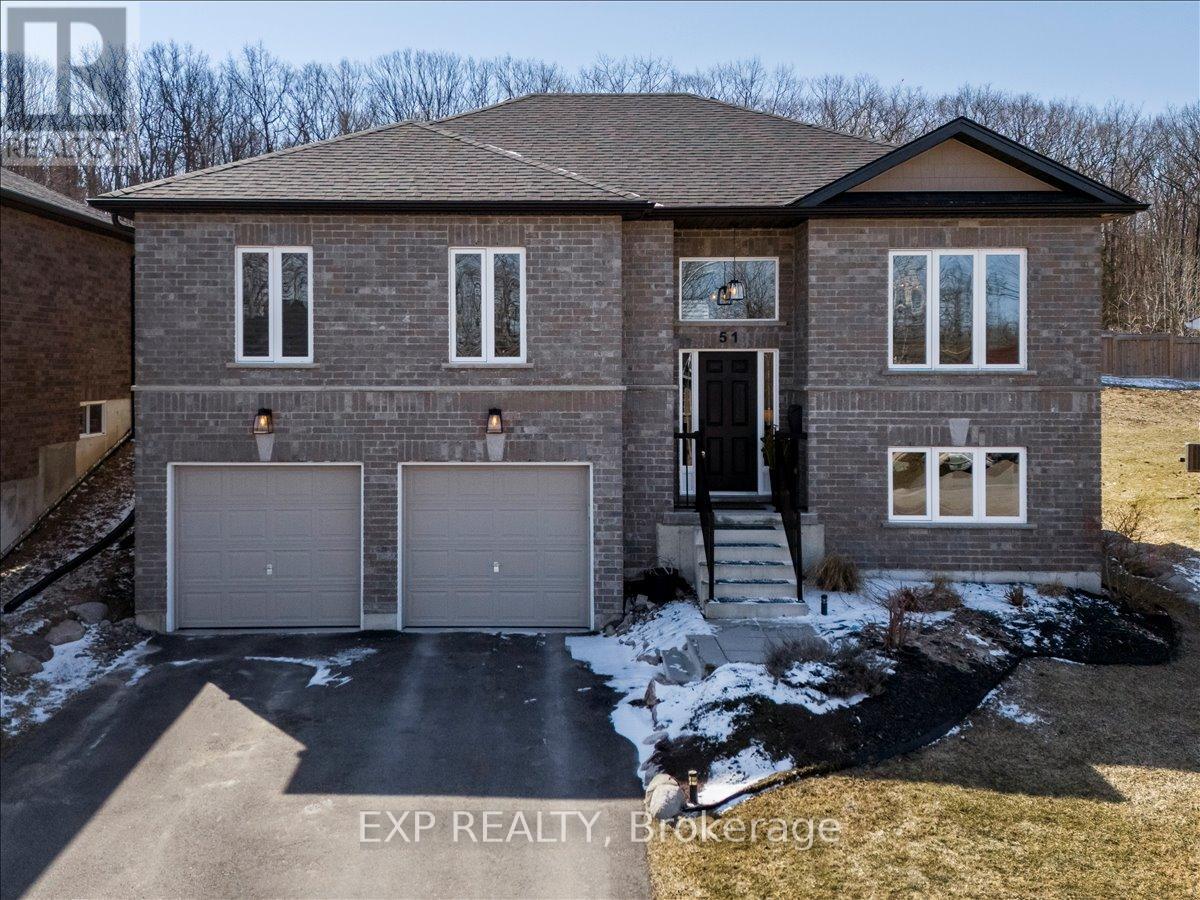 51 Hunter Avenue, Tay, Ontario  L0K 2A0 - Photo 4 - S12975932