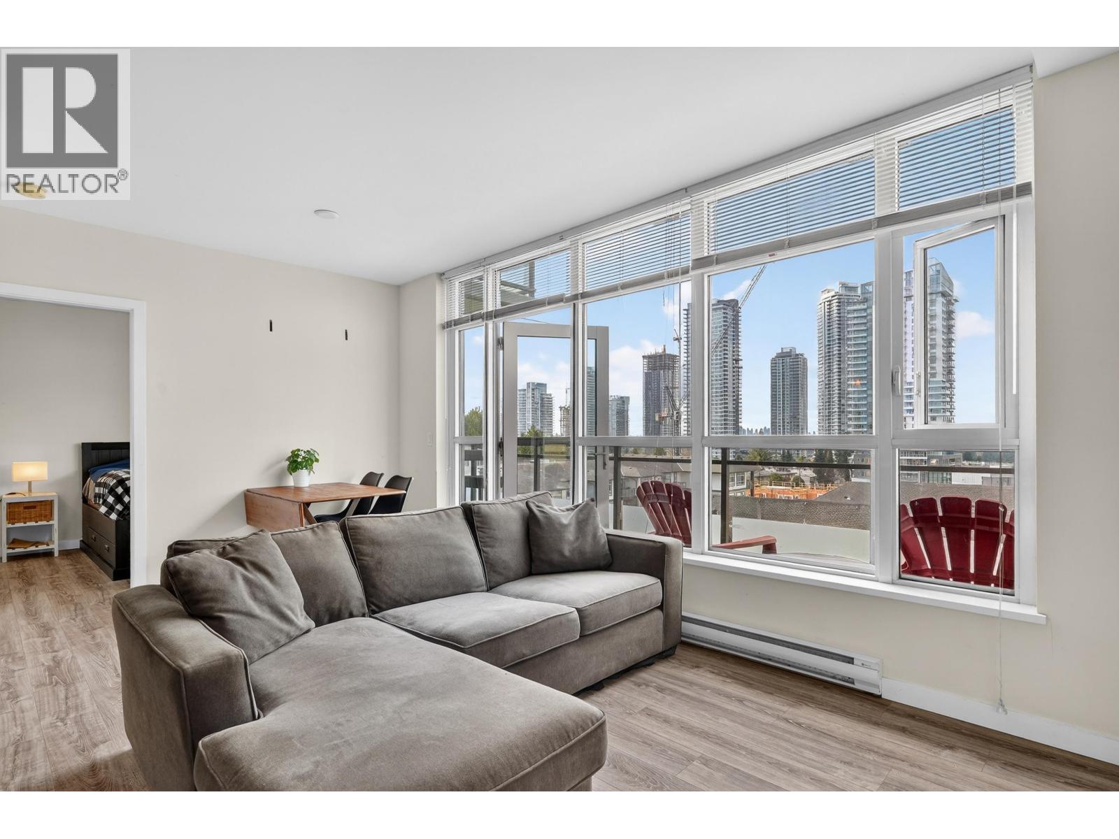 707 711 Breslay Street, Coquitlam, British Columbia V3J 0G7 - Photo 10 - R3109043