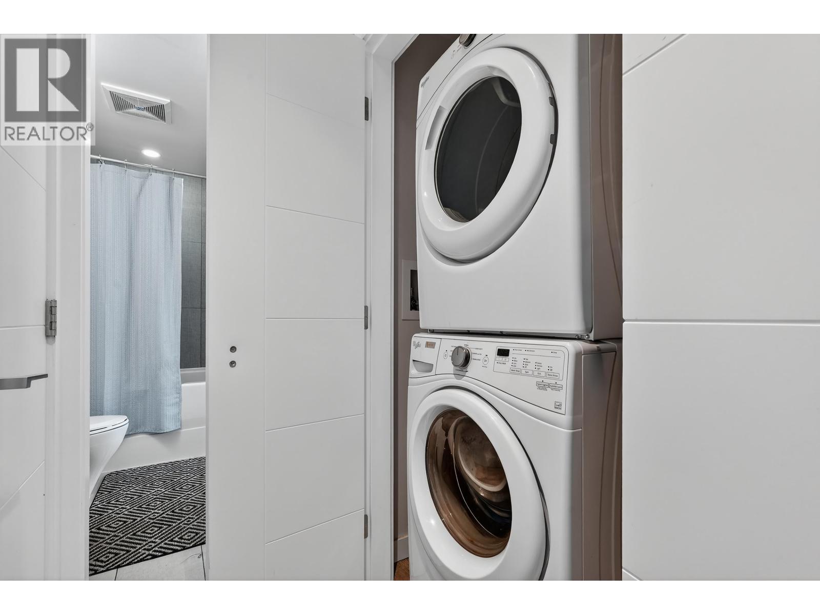 707 711 Breslay Street, Coquitlam, British Columbia V3J 0G7 - Photo 19 - R3109043