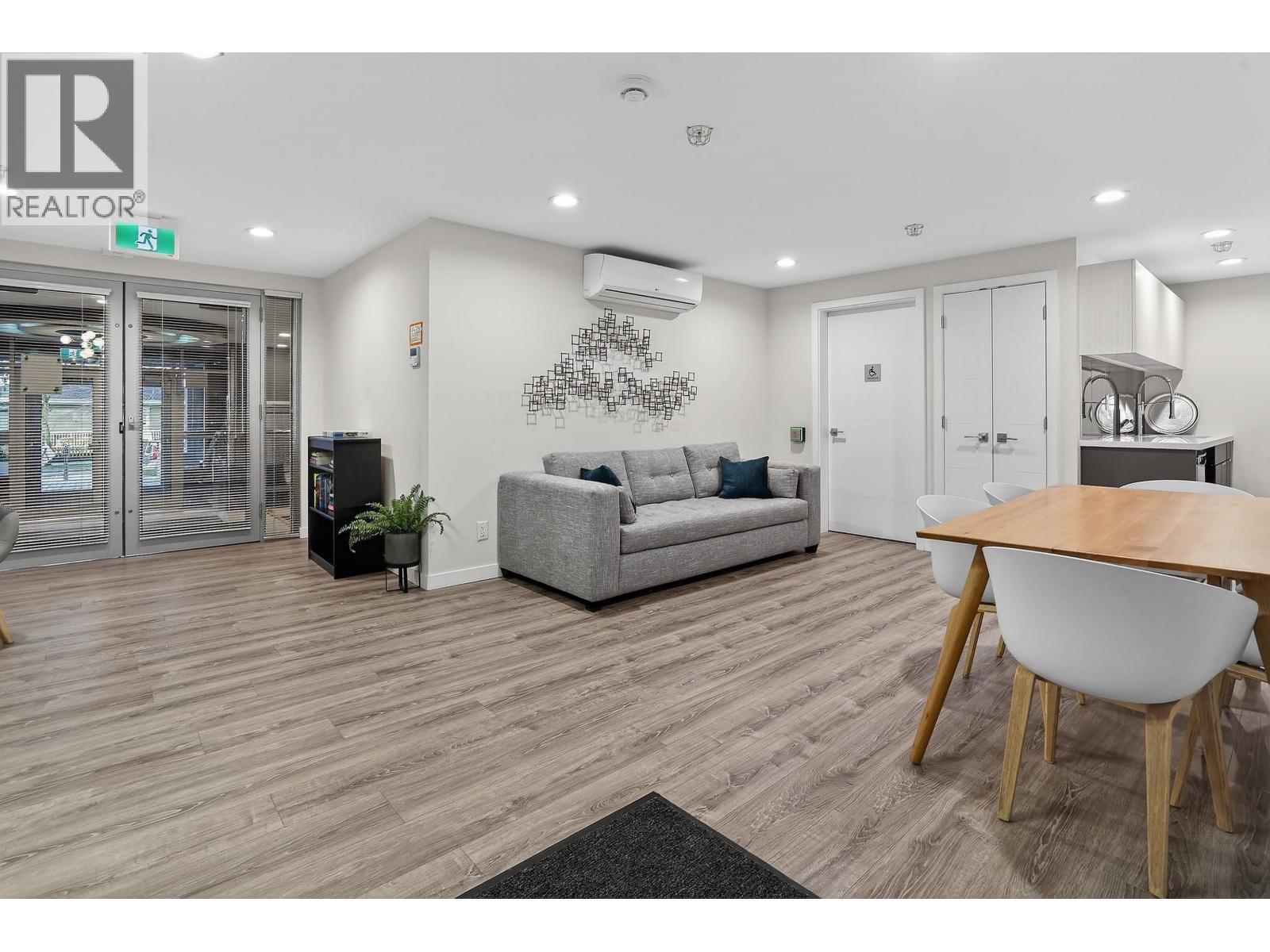 707 711 Breslay Street, Coquitlam, British Columbia V3J 0G7 - Photo 24 - R3109043