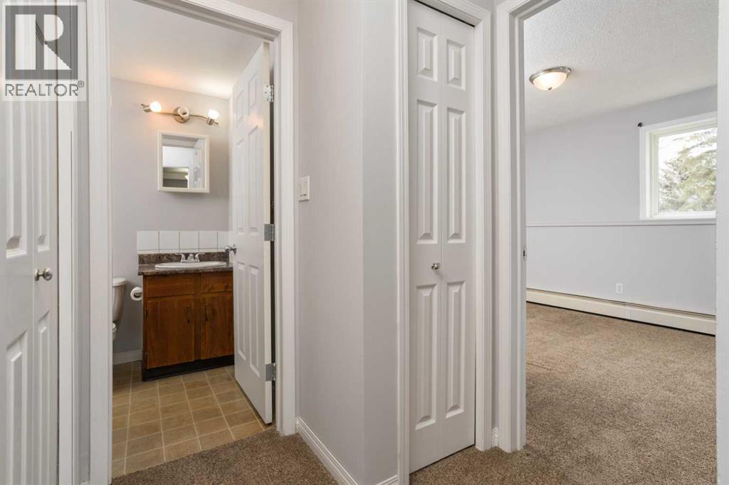 102, 5418 52 Street, Camrose, Alberta  T4V 4A6 - Photo 13 - A2299923