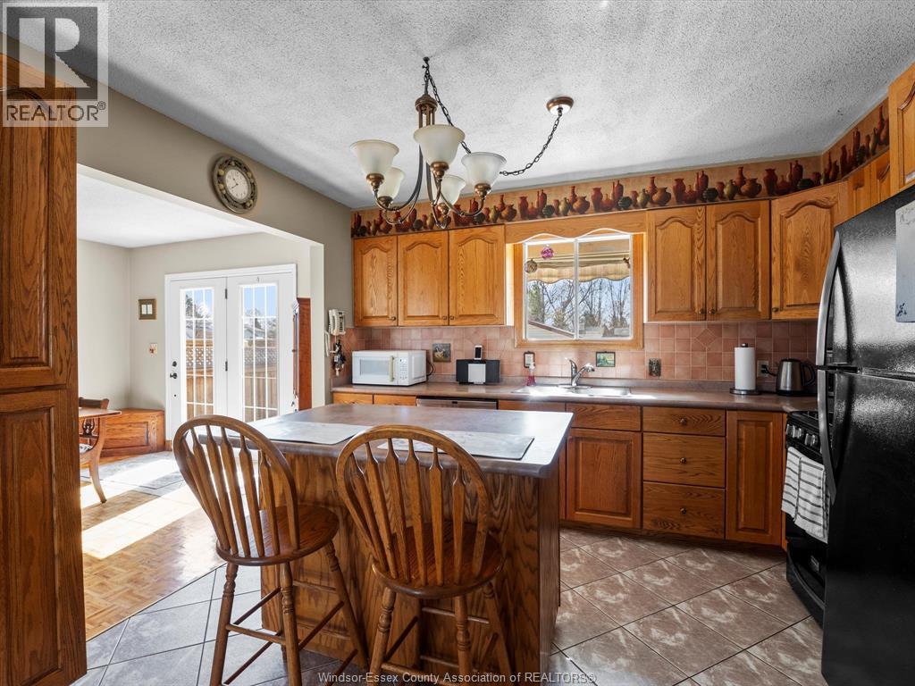 128 Hill St, Cottam, Ontario  N0R 1B0 - Photo 11 - 26007617