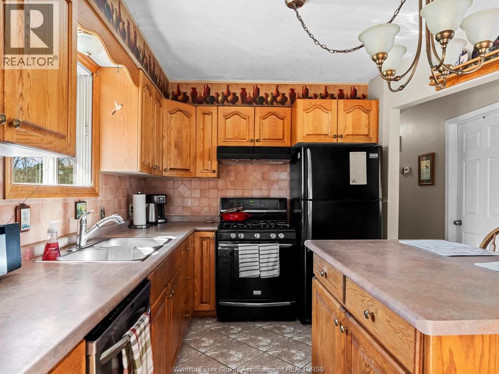 128 Hill St, Cottam, Ontario  N0R 1B0 - Photo 14 - 26007617