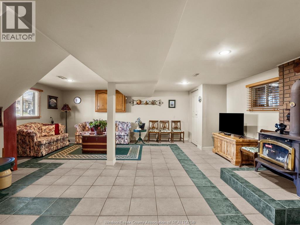 128 Hill St, Cottam, Ontario  N0R 1B0 - Photo 24 - 26007617