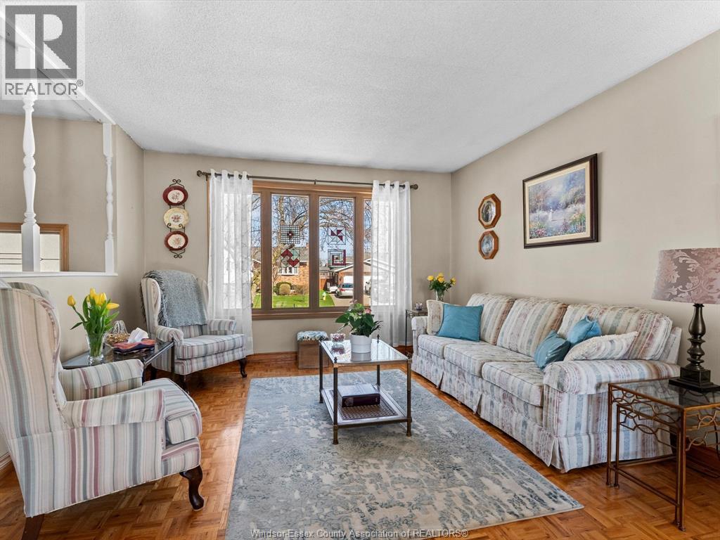 128 Hill St, Cottam, Ontario  N0R 1B0 - Photo 5 - 26007617