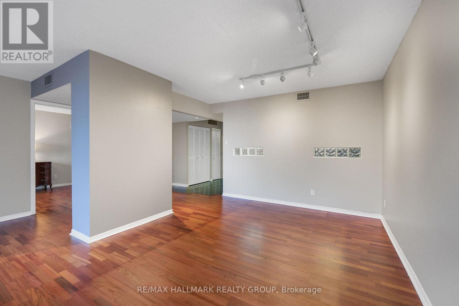 1404 - 160 George Street, Ottawa, Ontario  K1N 9M2 - Photo 21 - X12947132