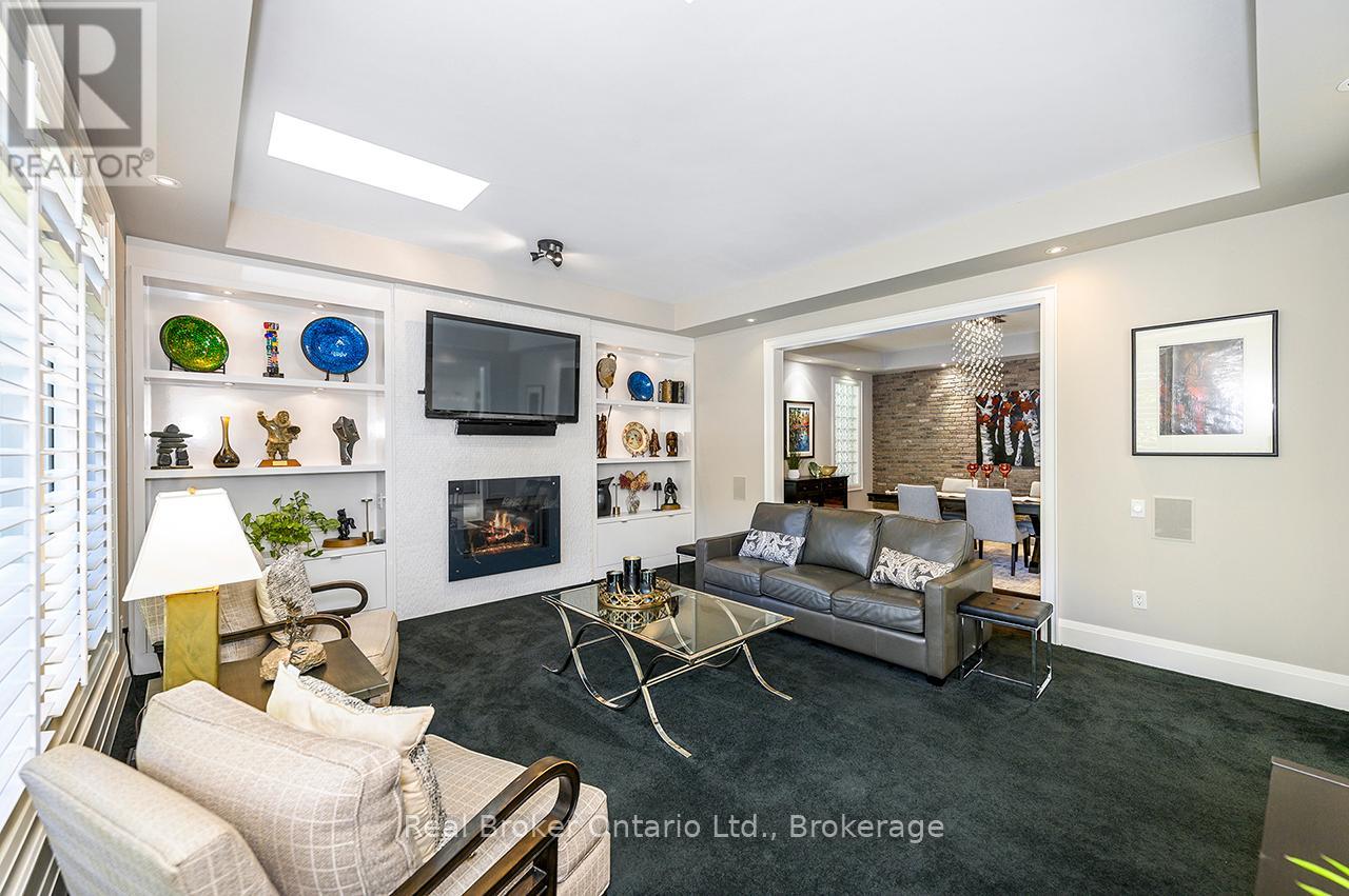 4507 Lakeshore Road, Burlington, Ontario  L7L 1B3 - Photo 15 - W12977278