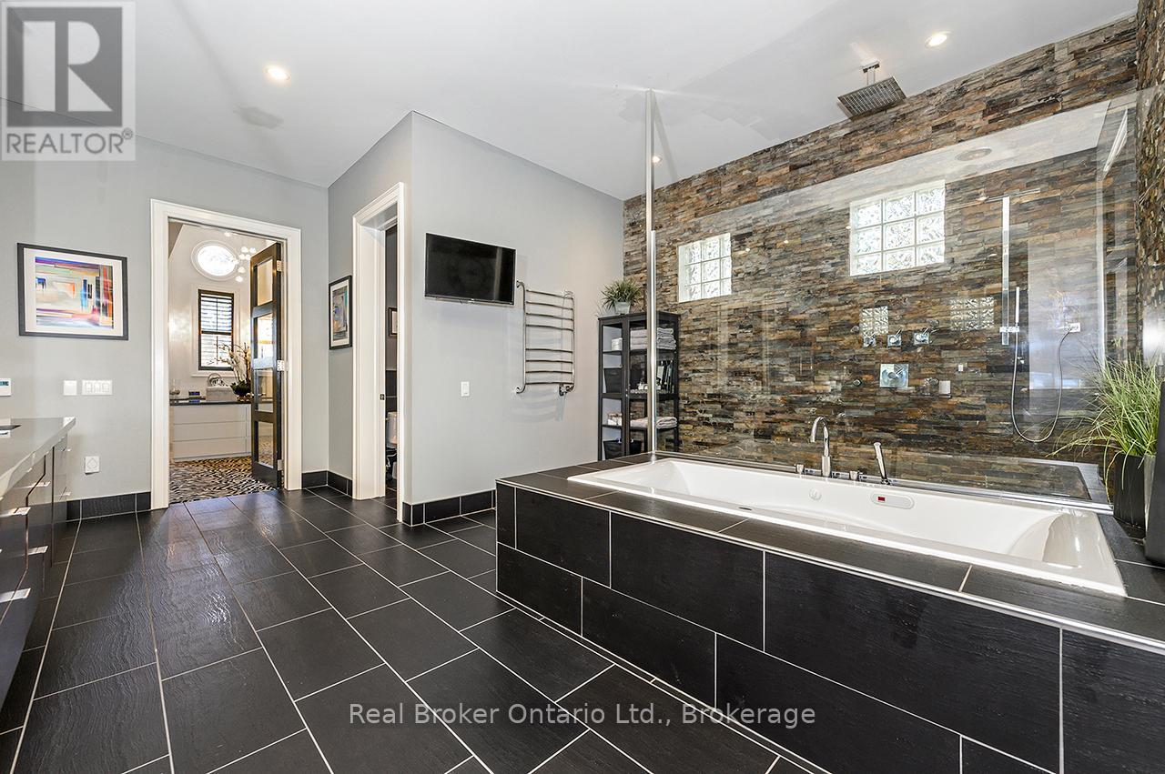 4507 Lakeshore Road, Burlington, Ontario  L7L 1B3 - Photo 23 - W12977278