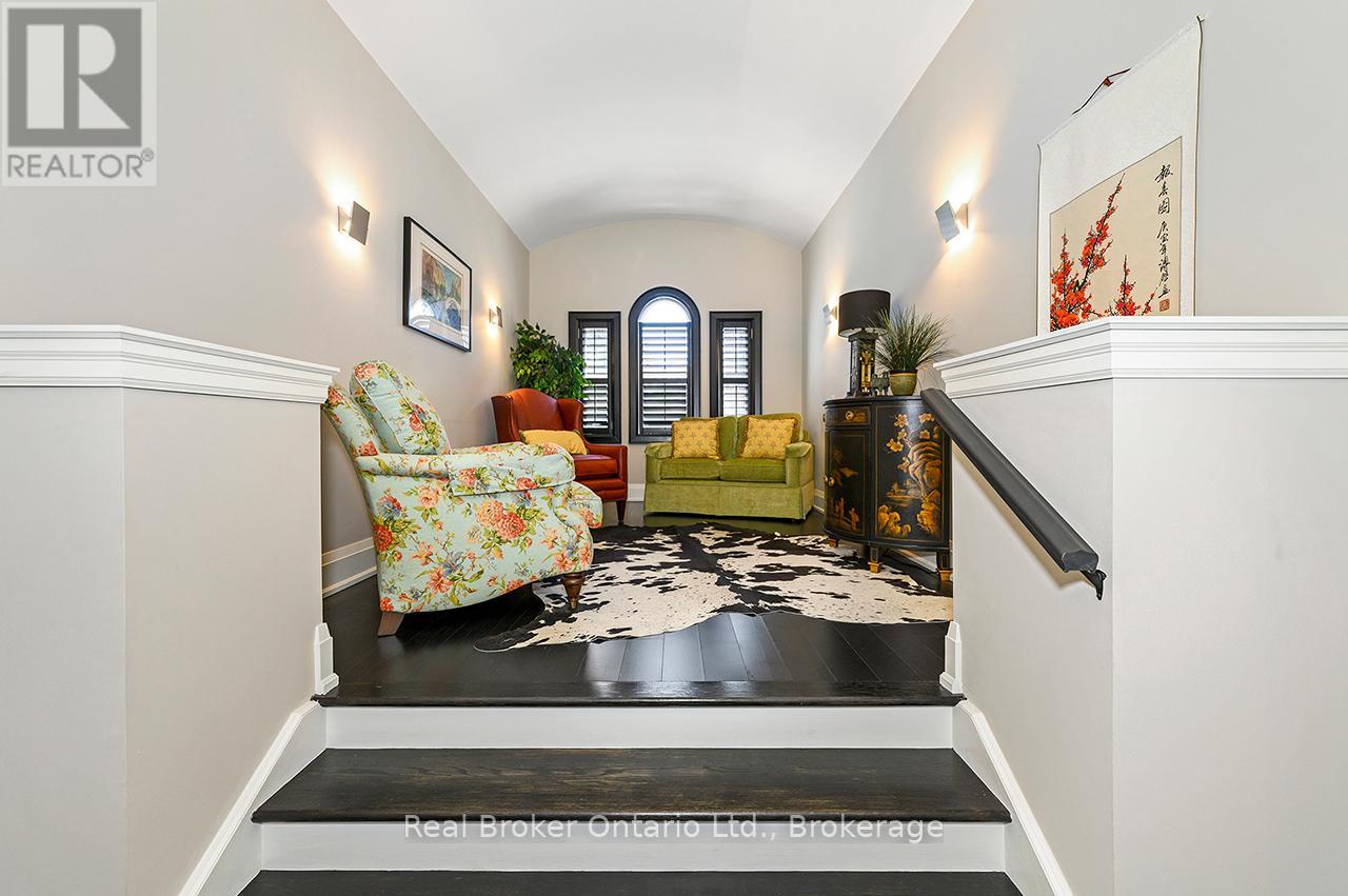 4507 Lakeshore Road, Burlington, Ontario  L7L 1B3 - Photo 30 - W12977278