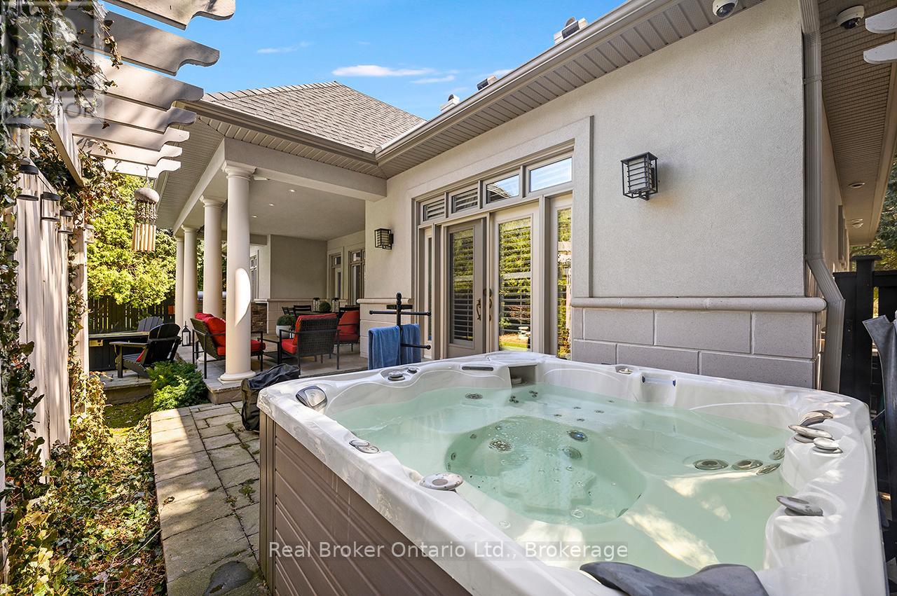 4507 Lakeshore Road, Burlington, Ontario  L7L 1B3 - Photo 41 - W12977278