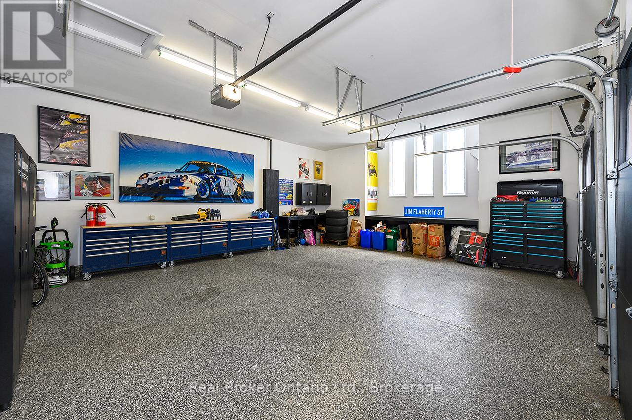 4507 Lakeshore Road, Burlington, Ontario  L7L 1B3 - Photo 49 - W12977278