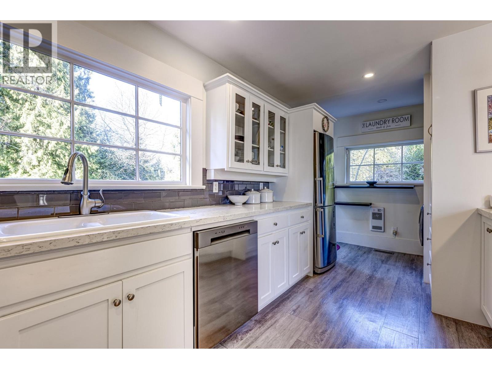 3039 St. Georges Avenue, North Vancouver, British Columbia  V7N 1V1 - Photo 12 - R3109166