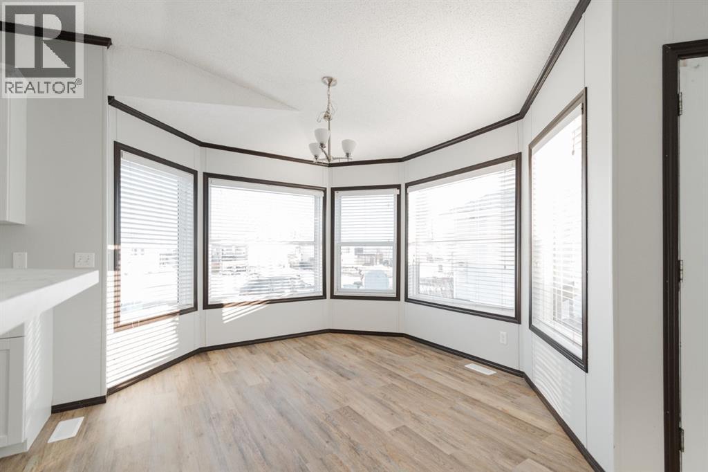 248 Caouette Crescent, Fort Mcmurray, Alberta  T9K 2H9 - Photo 3 - A2295850