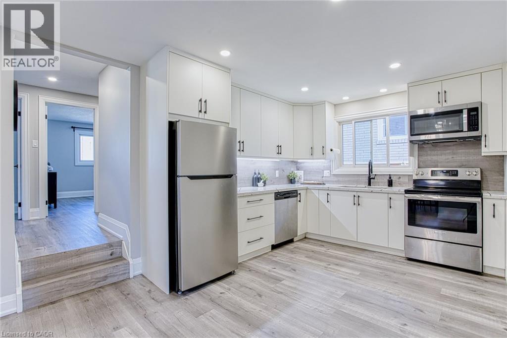 4 Colgate Court, Hamilton, Ontario  L9C 6Z6 - Photo 11 - 40818931