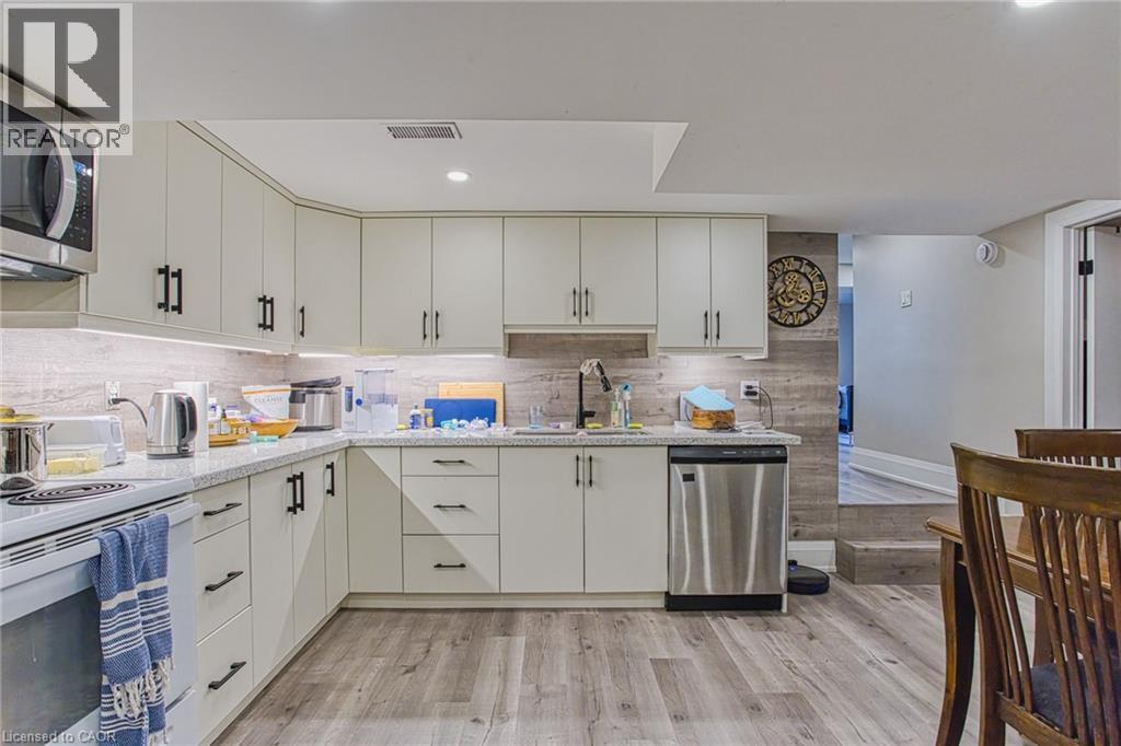 4 Colgate Court, Hamilton, Ontario  L9C 6Z6 - Photo 26 - 40818931