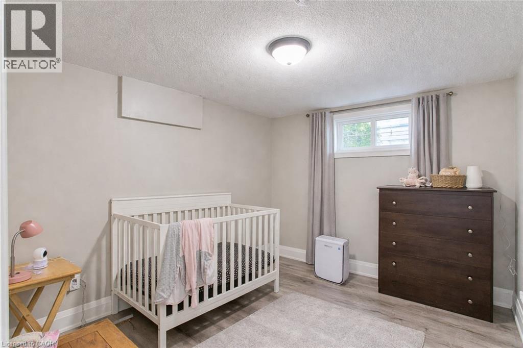 4 Colgate Court, Hamilton, Ontario  L9C 6Z6 - Photo 22 - 40818931