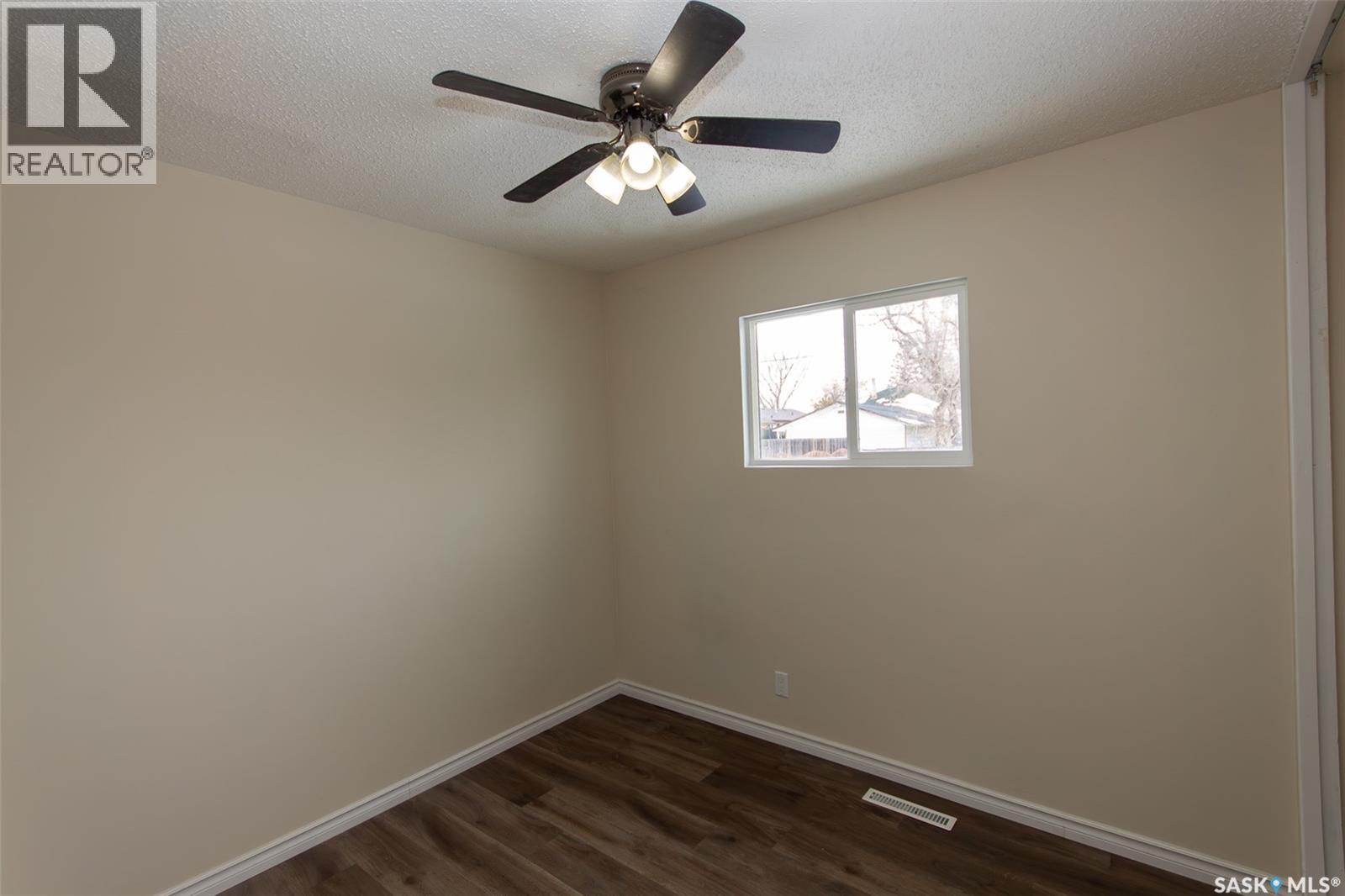 1672 102nd Street, North Battleford, Saskatchewan  S9A 1H1 - Photo 7 - SK032390