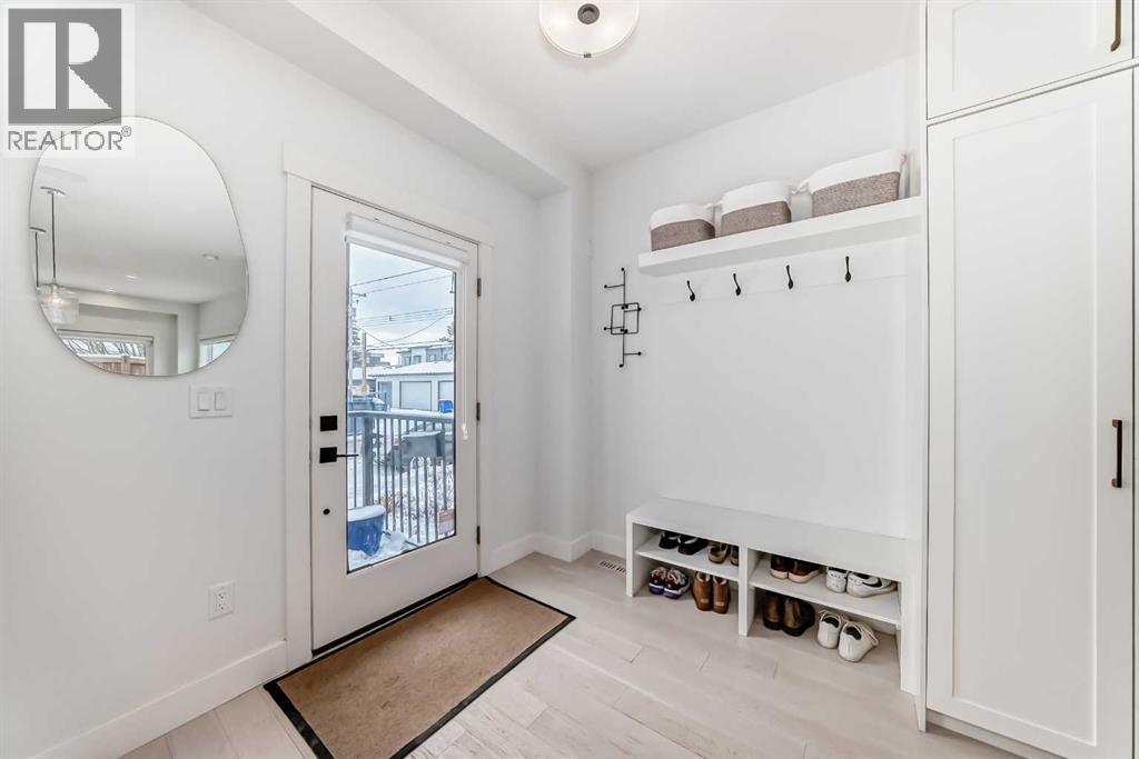 1853 12 Street NW, Calgary, Alberta  T2M 3M7 - Photo 3 - A2300270